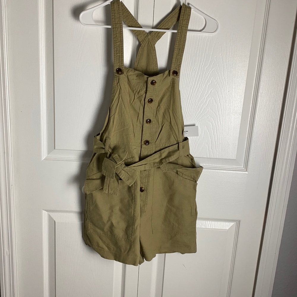 Urban Outfitters Romper/overall
